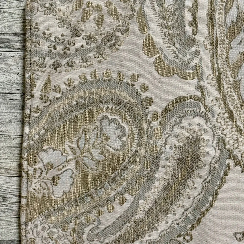 4-Custom Jacquard Paisley Pillow Covers Sz-18 x 18 Gold, Silver, Ivory‎ Neutrals